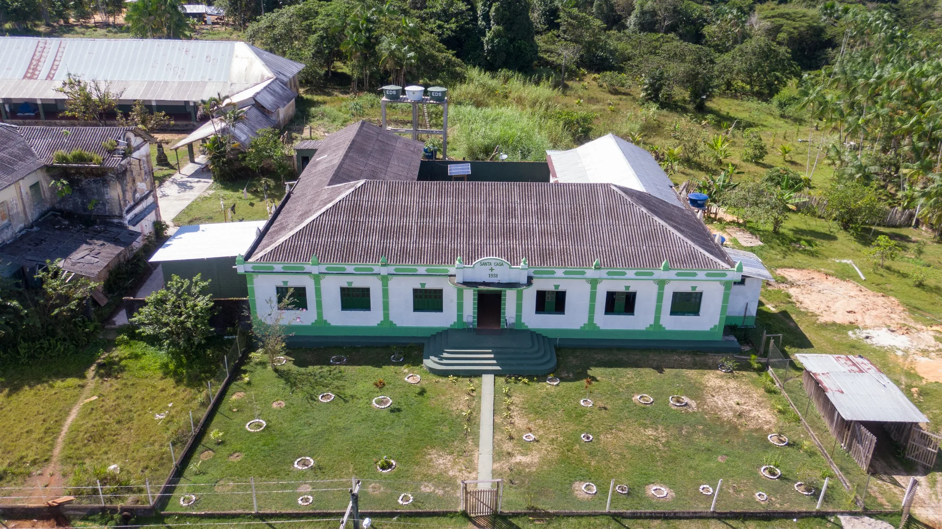 Vista aérea do Centro Médico Indígena de Pari Cachoeira